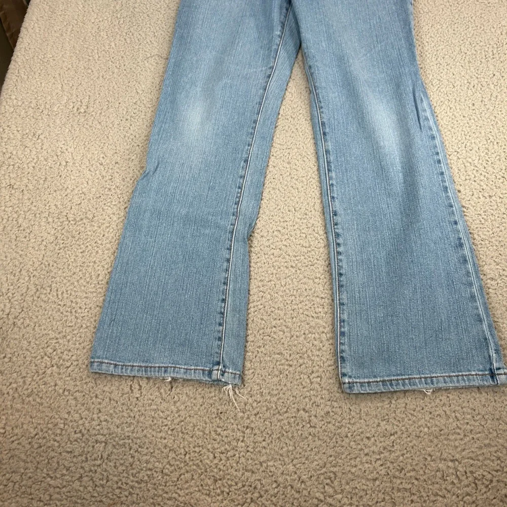 Levis Classic Relaxed Boot Cut Jeans‎ Y2K Light Wash Blue Size 10MIS L=M